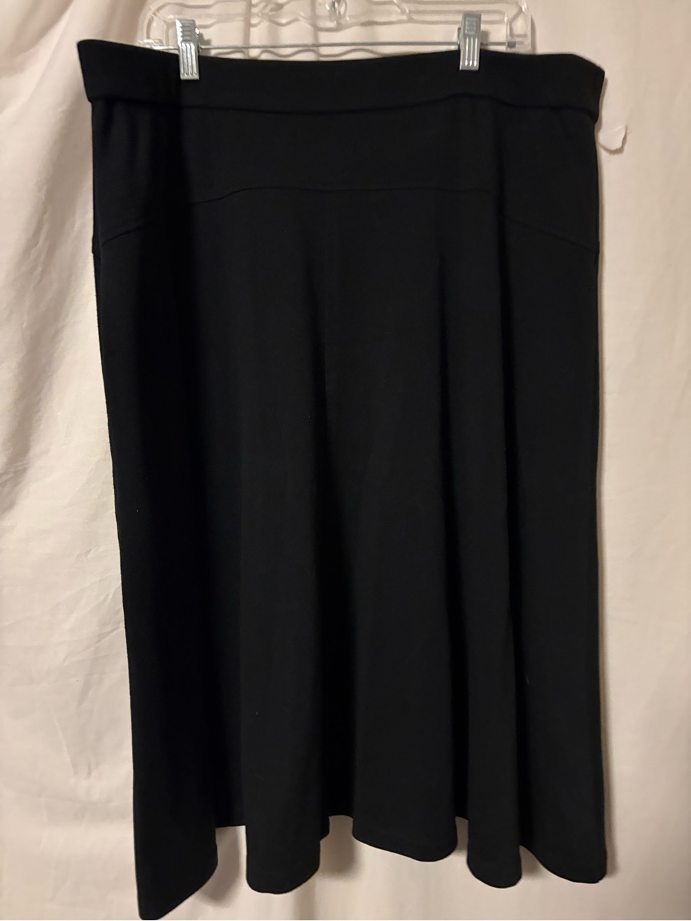 Avenue Black Midi A-Line Skirt